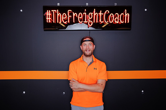 Freight-Coach-28