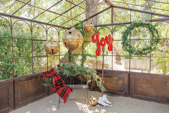greenhouse-christmas-8