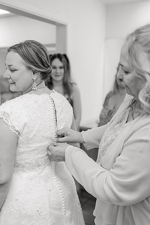 5-EricandHeidi-Leisure-World-Wedding