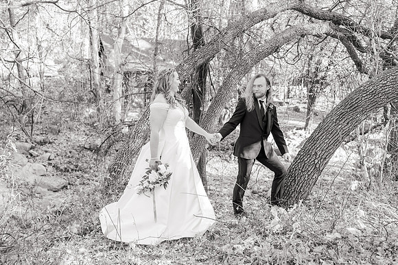 39_HarlanandKatie-Christopher-Creek-Lodge