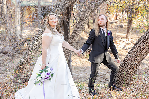 40_HarlanandKatie-Christopher-Creek-Lodge