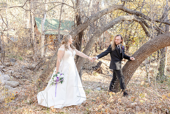 42_HarlanandKatie-Christopher-Creek-Lodge