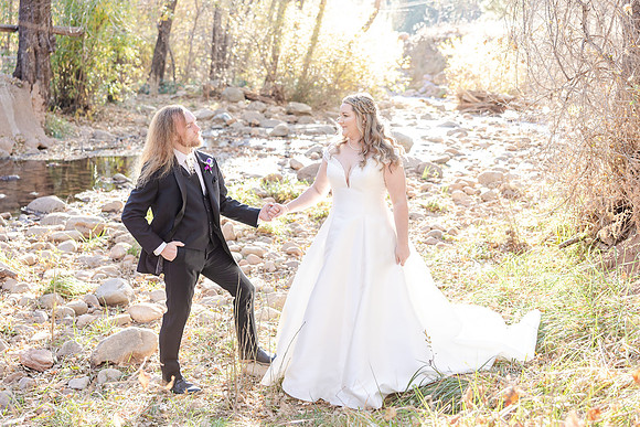 71_HarlanandKatie-Christopher-Creek-Lodge