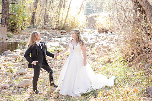 72_HarlanandKatie-Christopher-Creek-Lodge