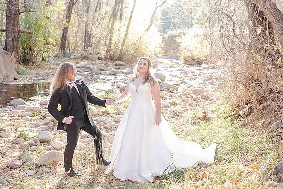 75_HarlanandKatie-Christopher-Creek-Lodge
