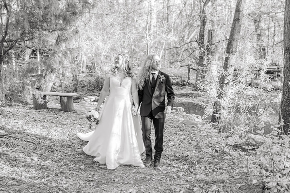 107_HarlanandKatie-Christopher-Creek-Lodge