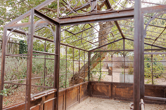 gilbert-greenhouse-27